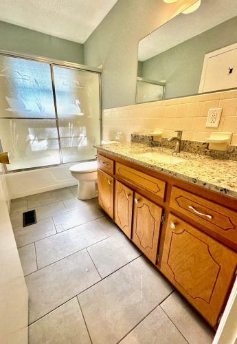 Hall Full Bathroom